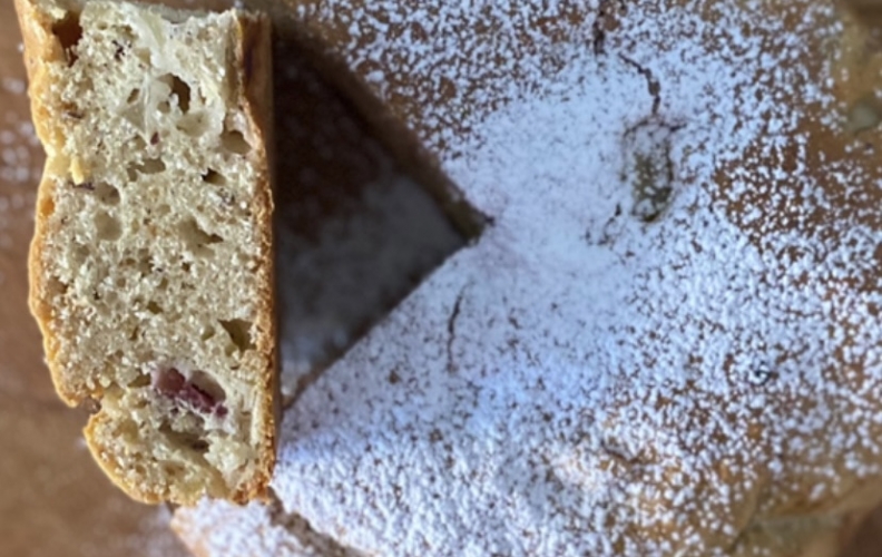 Torta di mele e nocciole